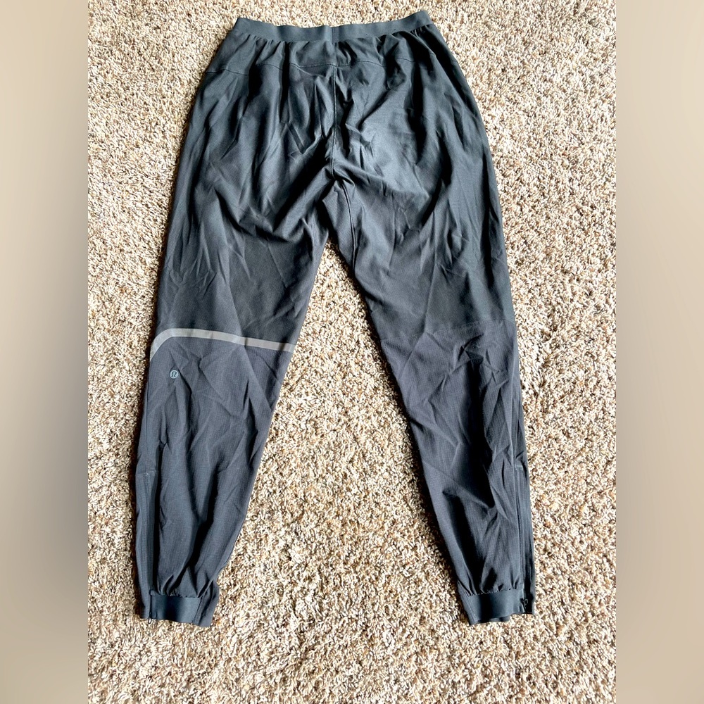 Men’s Lulu Lemon Athletic pants/joggers